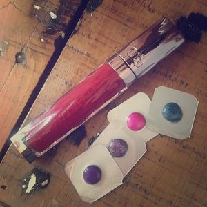 Urban Decay revolution gash lipgloss +samples